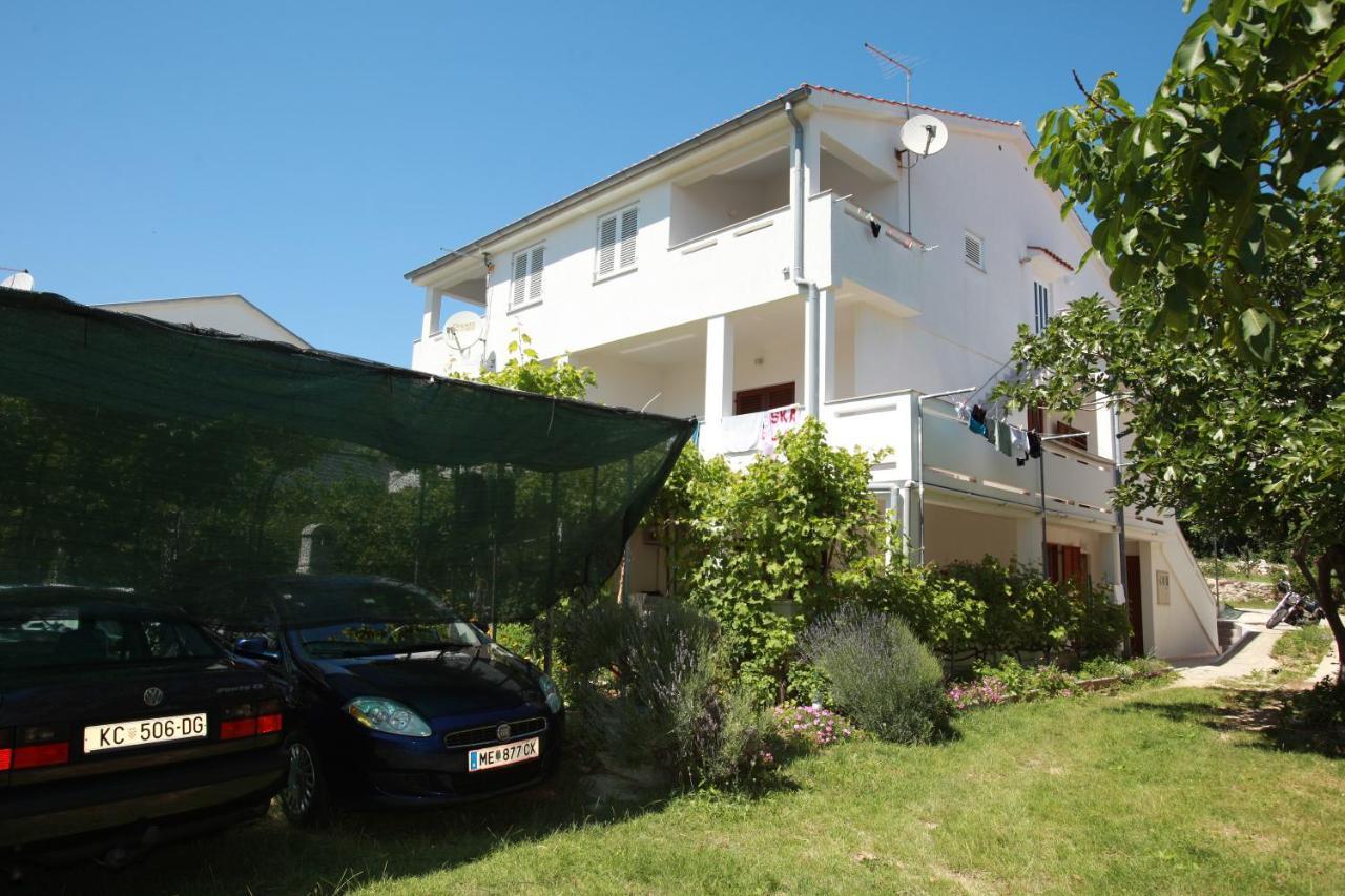 Apartments Nada Baška Eksteriør bilde