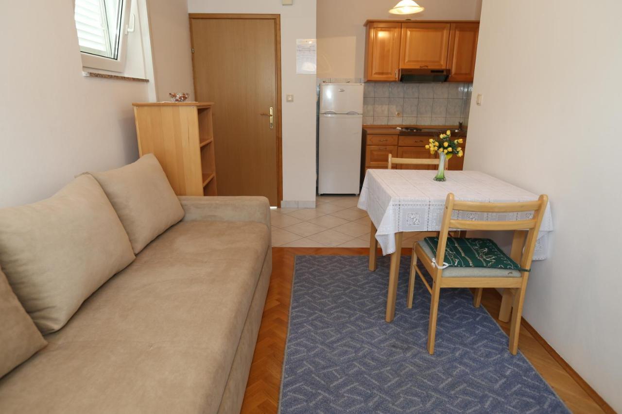 Apartments Nada Baška Eksteriør bilde