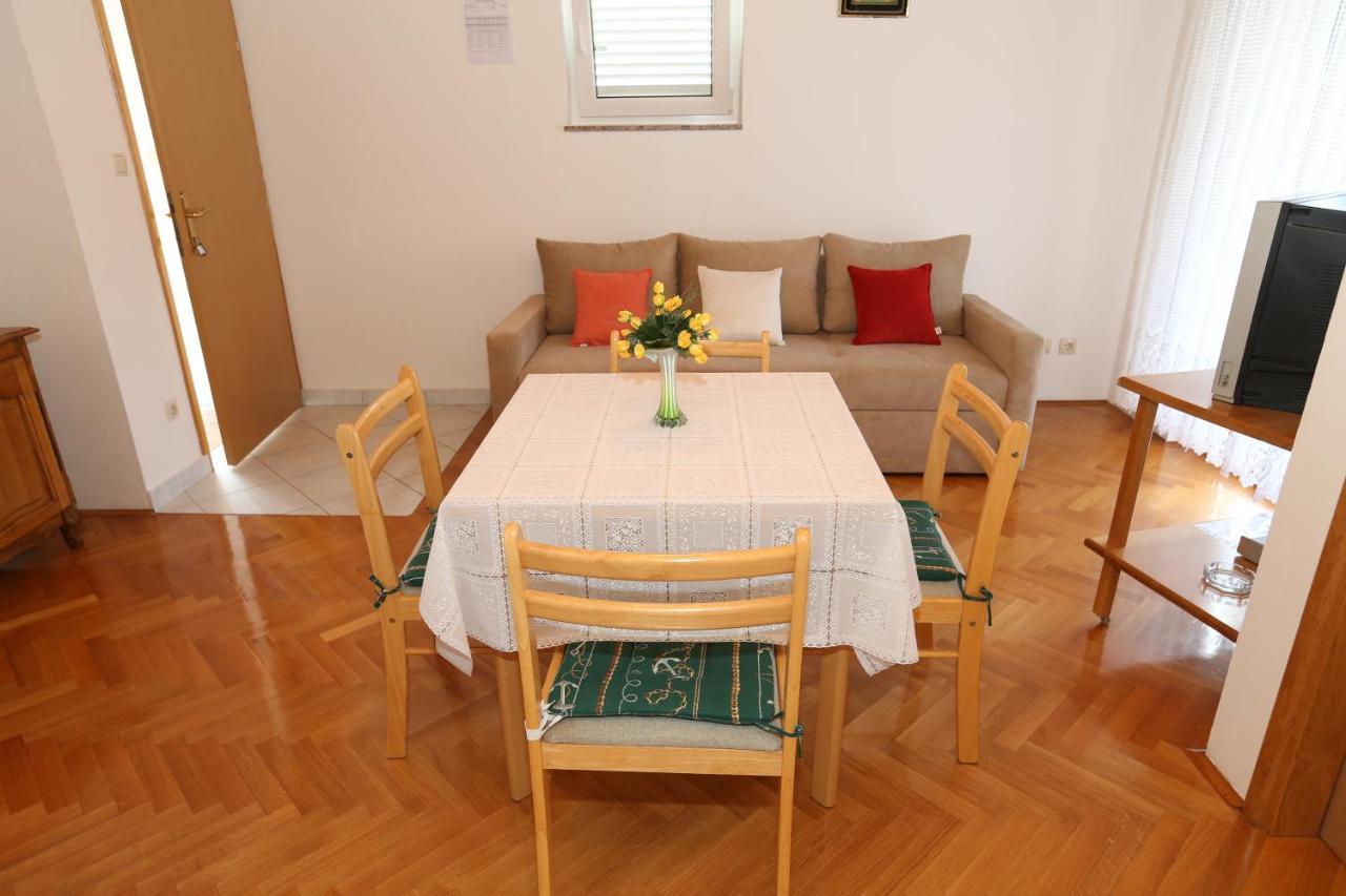 Apartments Nada Baška Eksteriør bilde
